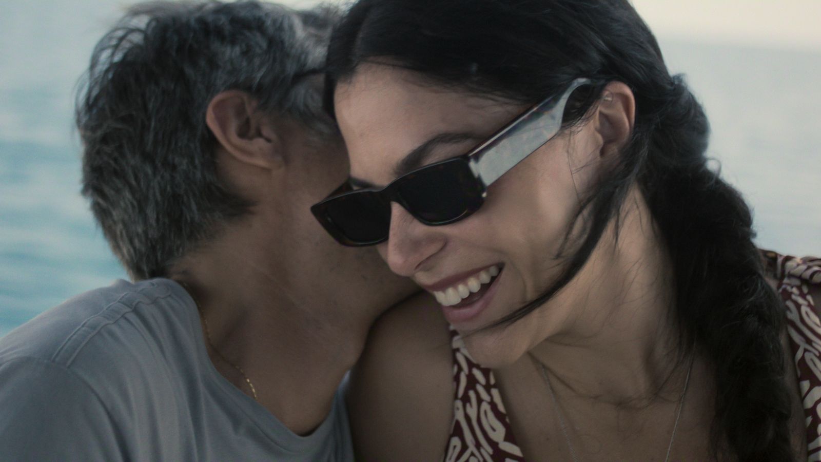 Fotograma de Santita. Gael García Bernal  y Paulina Dávila