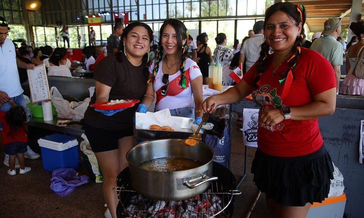 Perú celebra su independencia en Ourense