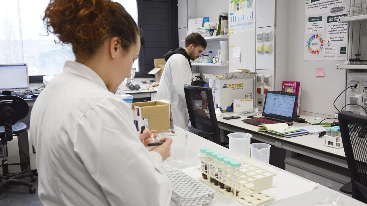 El servicio de Anatomía Patológica del CHUO, donde se identifica el cáncer por su nombre y apellidos