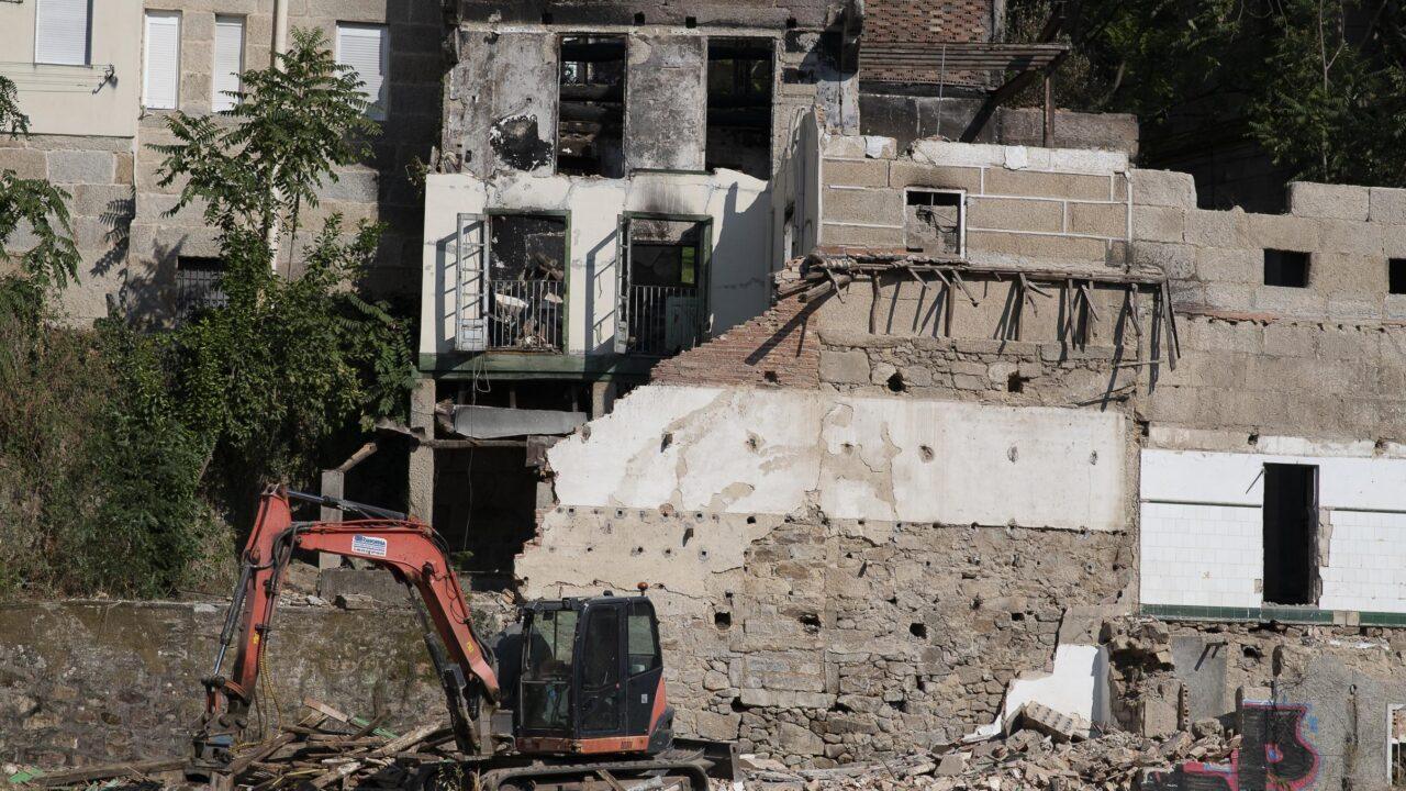 Jácome continúa con la demolición de la Casa de Baños a pesar de las advertencias de Patrimonio